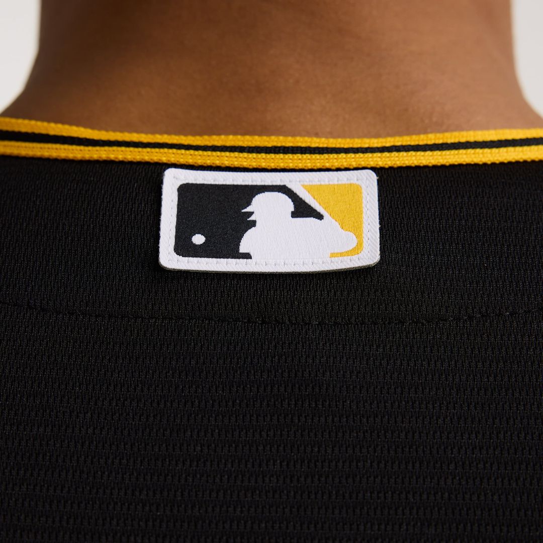 Pittsburgh Pirates Home Replica Team Jersey - White