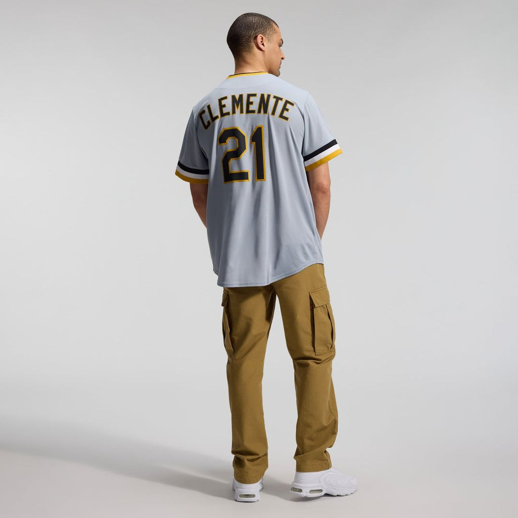 Roberto Clemente Pittsburgh Pirates Throwback Cooperstown Collection Limited Jersey - Gray
