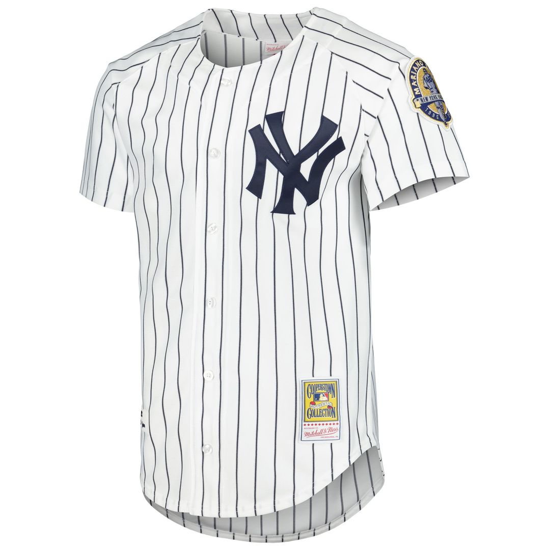 Derek Jeter New York Yankees Cooperstown Collection Authentic Jersey - White